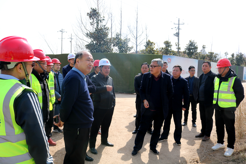 金寨縣委常委、常務(wù)副縣長(zhǎng)汪洪濤一行到史河（金寨段）防洪提升工程-7#防汛大橋項(xiàng)目調(diào)研