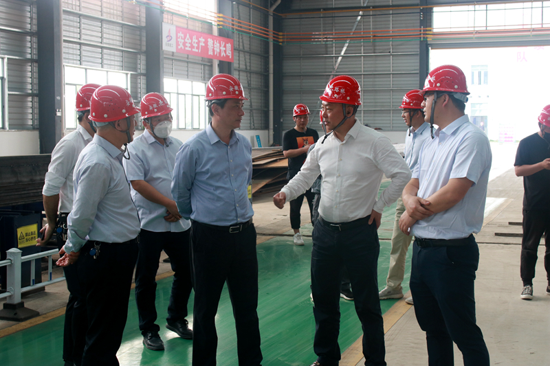 蕪湖市住建局黨委書(shū)記、局長(zhǎng)朱發(fā)沐一行到安徽建工鋼構(gòu)智能制造有限公司調(diào)研2